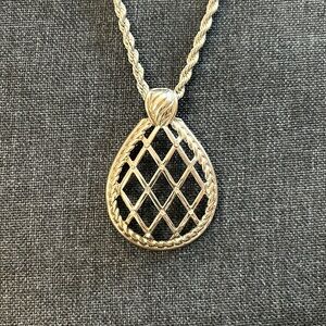 Silver toned Necklace